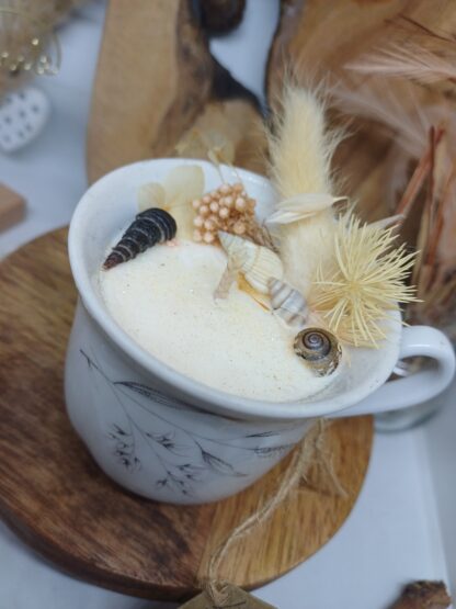 Bougie tasse "Monoï vanille" - Image 2